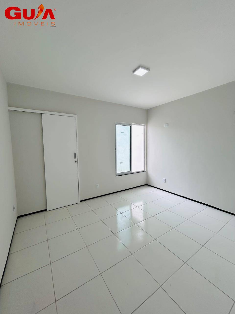 Casa à venda com 3 quartos, 82m² - Foto 13