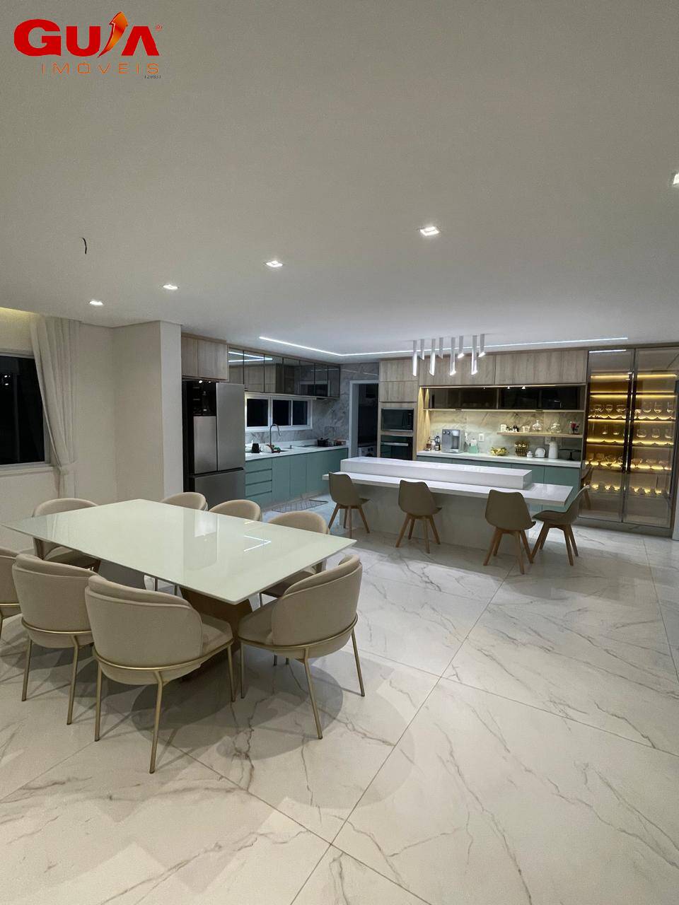Casa de Condomínio à venda com 4 quartos, 3692m² - Foto 3
