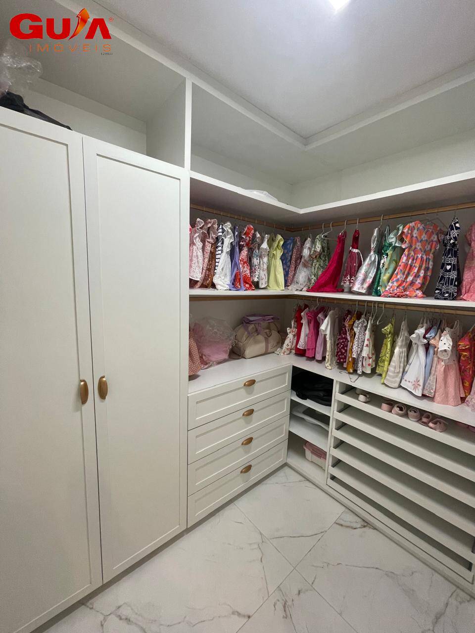 Casa de Condomínio à venda com 4 quartos, 3692m² - Foto 8