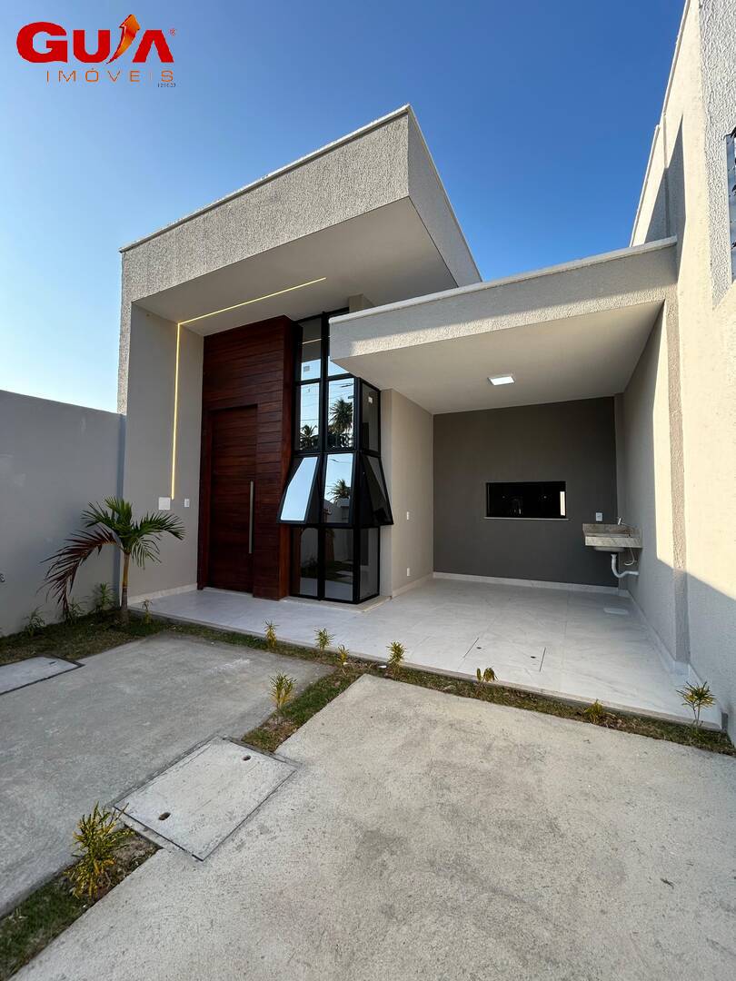 Casa à venda com 3 quartos, 82m² - Foto 2
