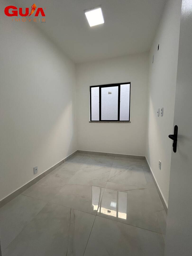 Casa à venda com 3 quartos, 82m² - Foto 5