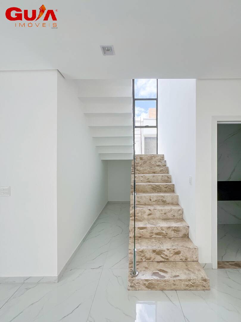 Casa de Condomínio à venda com 5 quartos, 252m² - Foto 4