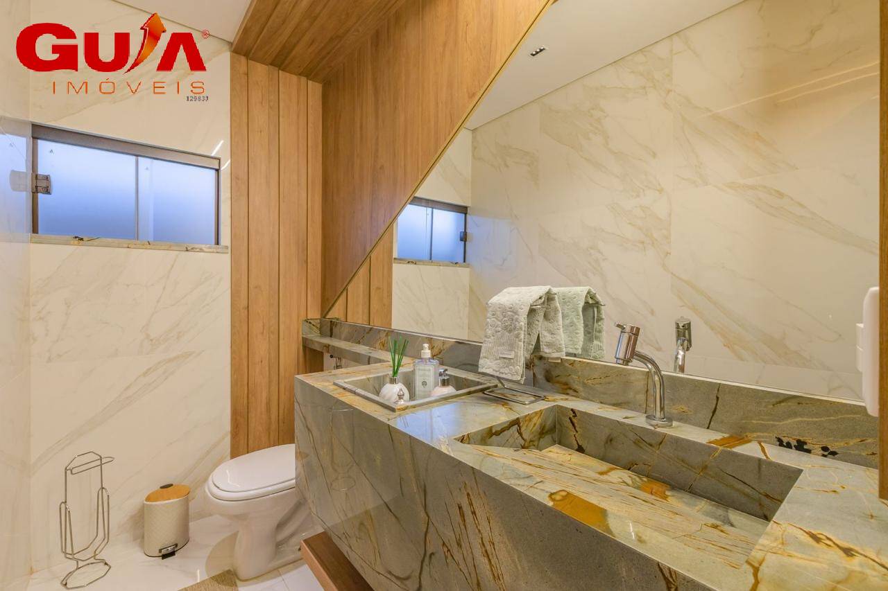 Casa de Condomínio para alugar com 5 quartos, 307m² - Foto 13