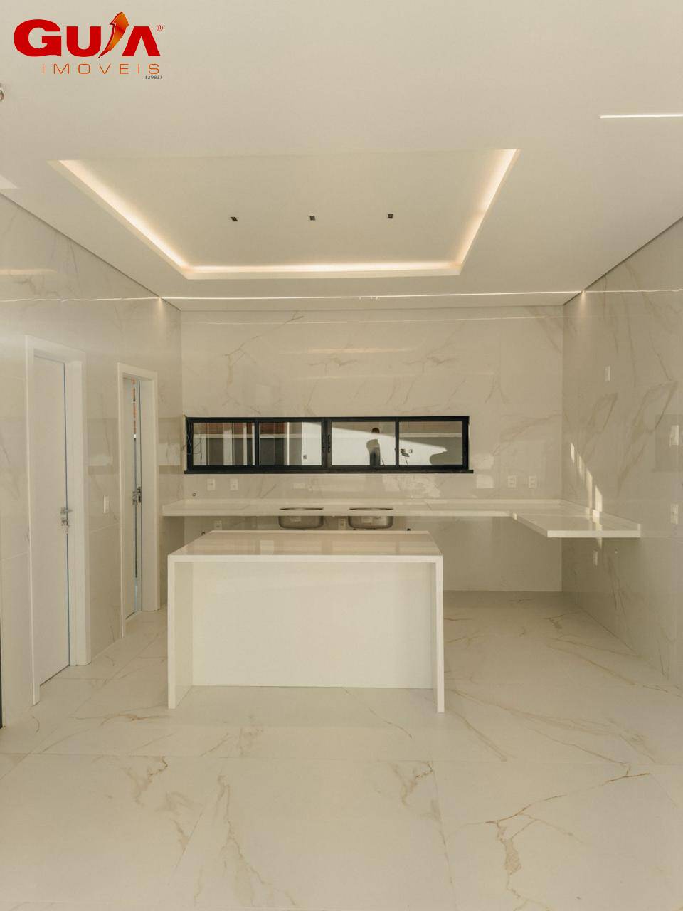 Casa à venda com 4 quartos, 275m² - Foto 5
