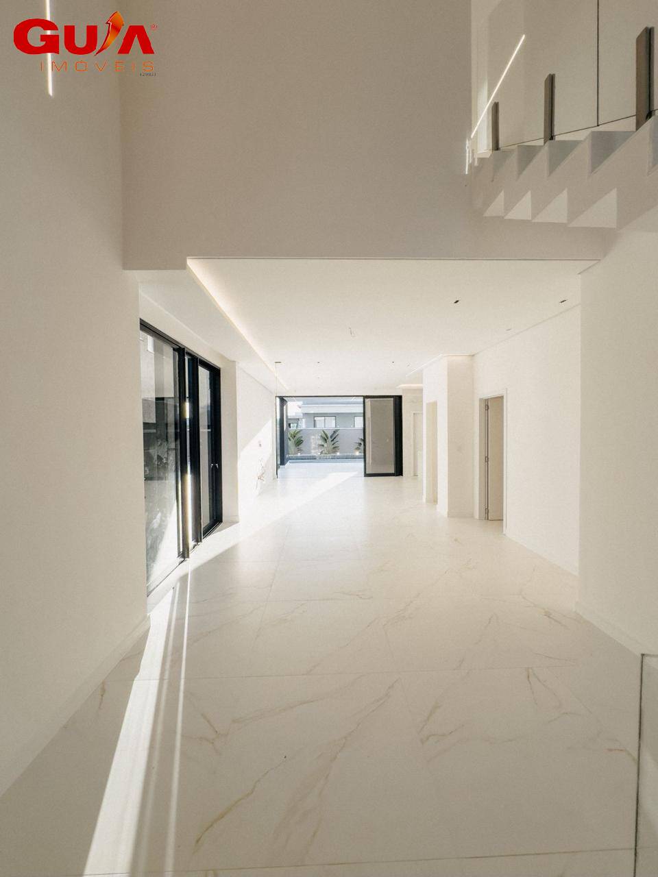 Casa à venda com 4 quartos, 275m² - Foto 7