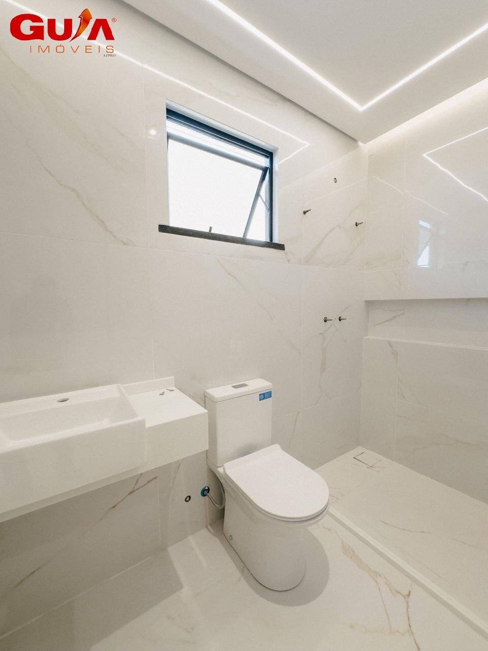 Casa à venda com 4 quartos, 275m² - Foto 18