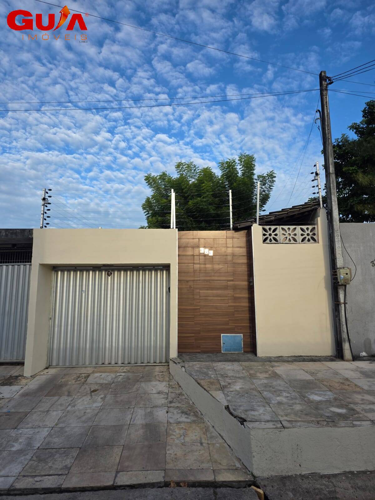 Linda Casa próxima ao Atacadão do Eusébio