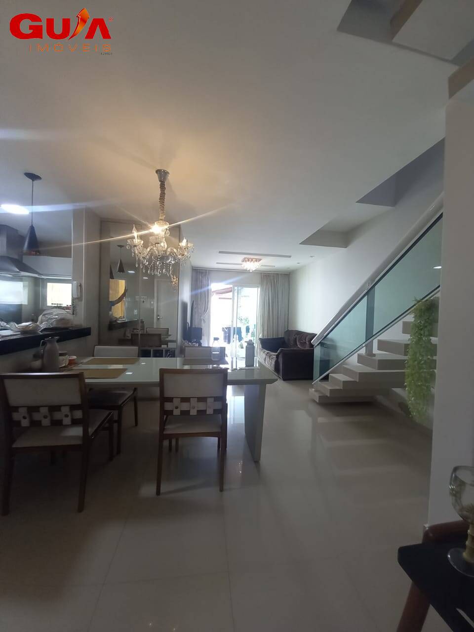 Casa para alugar com 4 quartos, 210m² - Foto 4