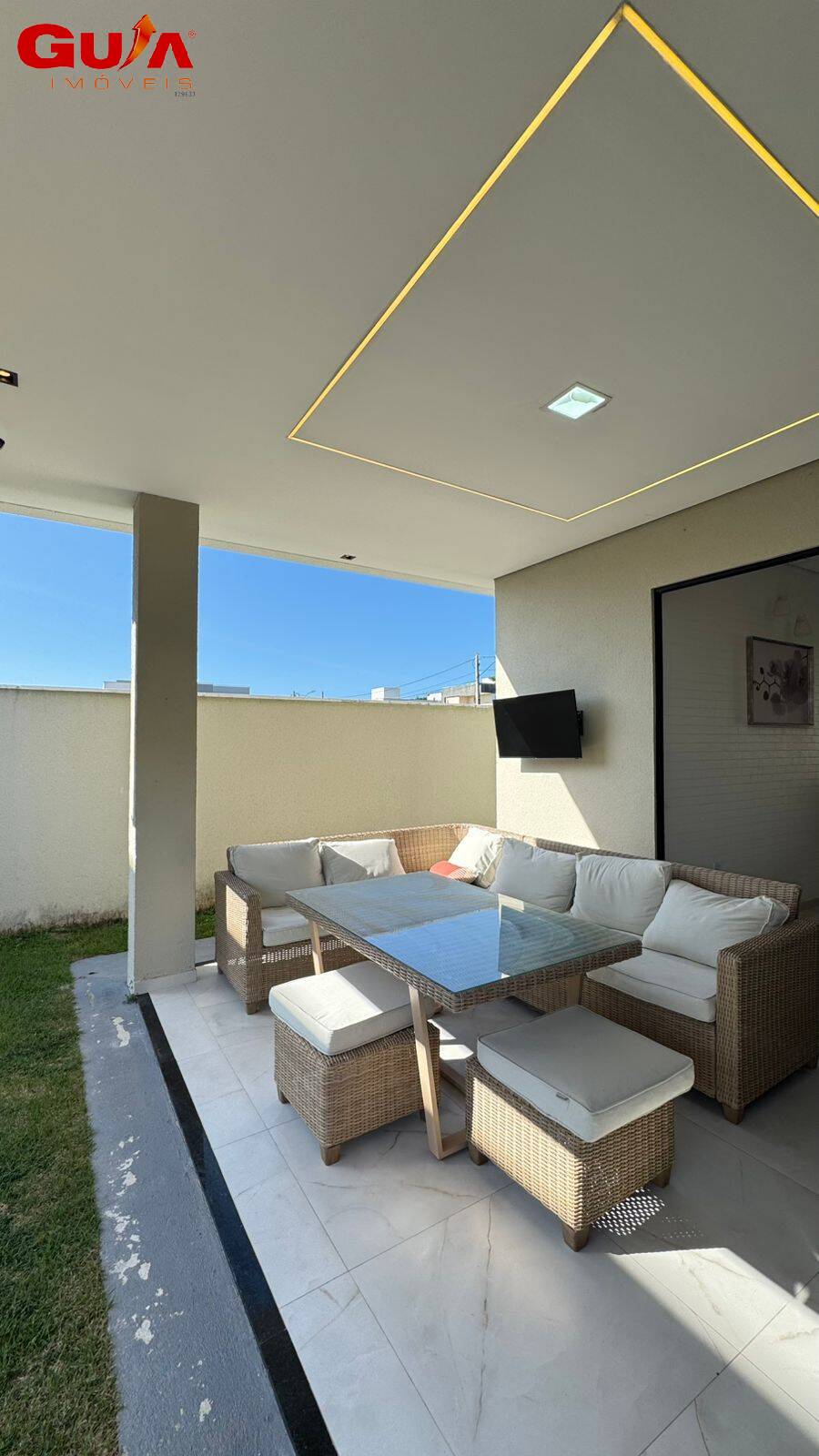 Casa à venda e aluguel com 3 quartos, 150m² - Foto 2