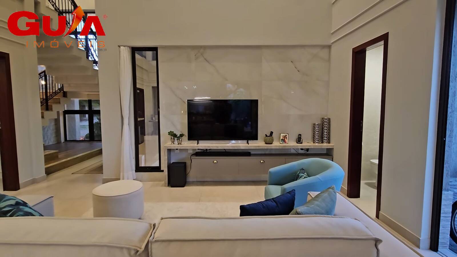 Casa de Condomínio à venda com 4 quartos, 290m² - Foto 8