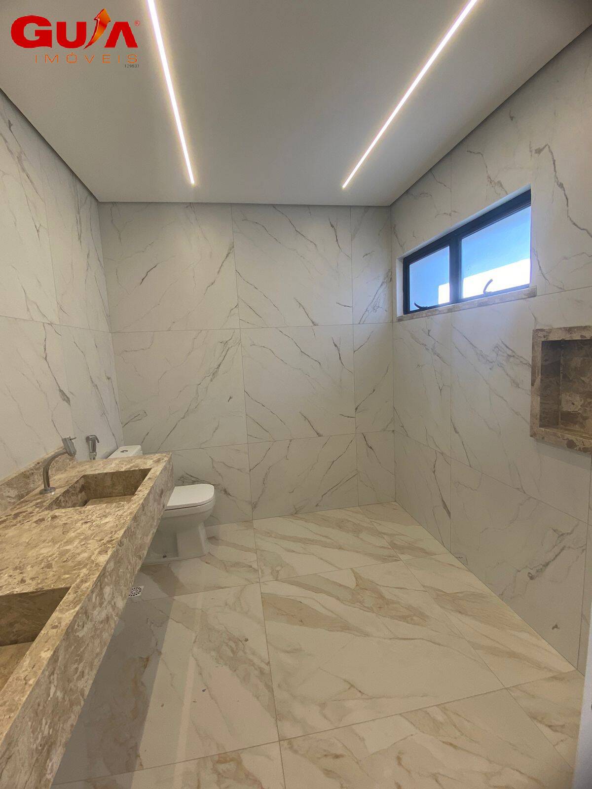 Casa à venda com 4 quartos, 210m² - Foto 30