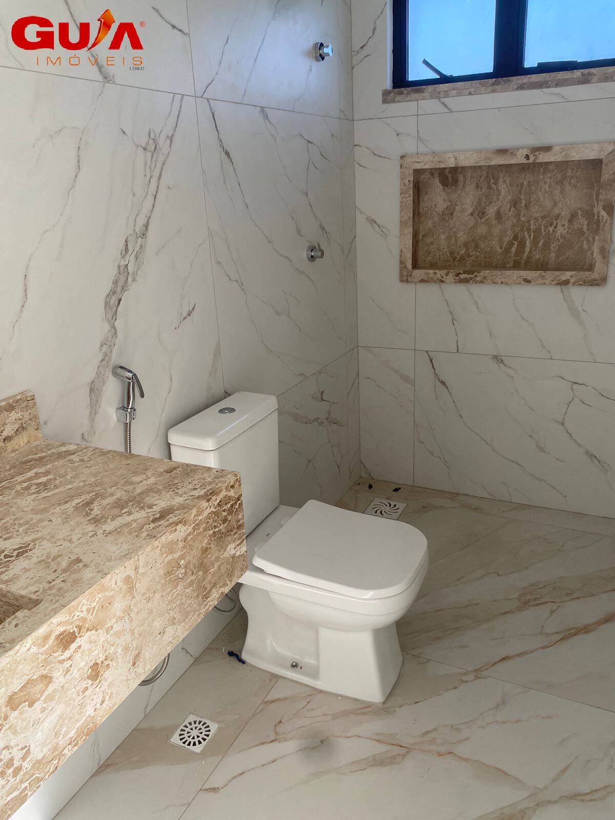 Casa à venda com 4 quartos, 210m² - Foto 35