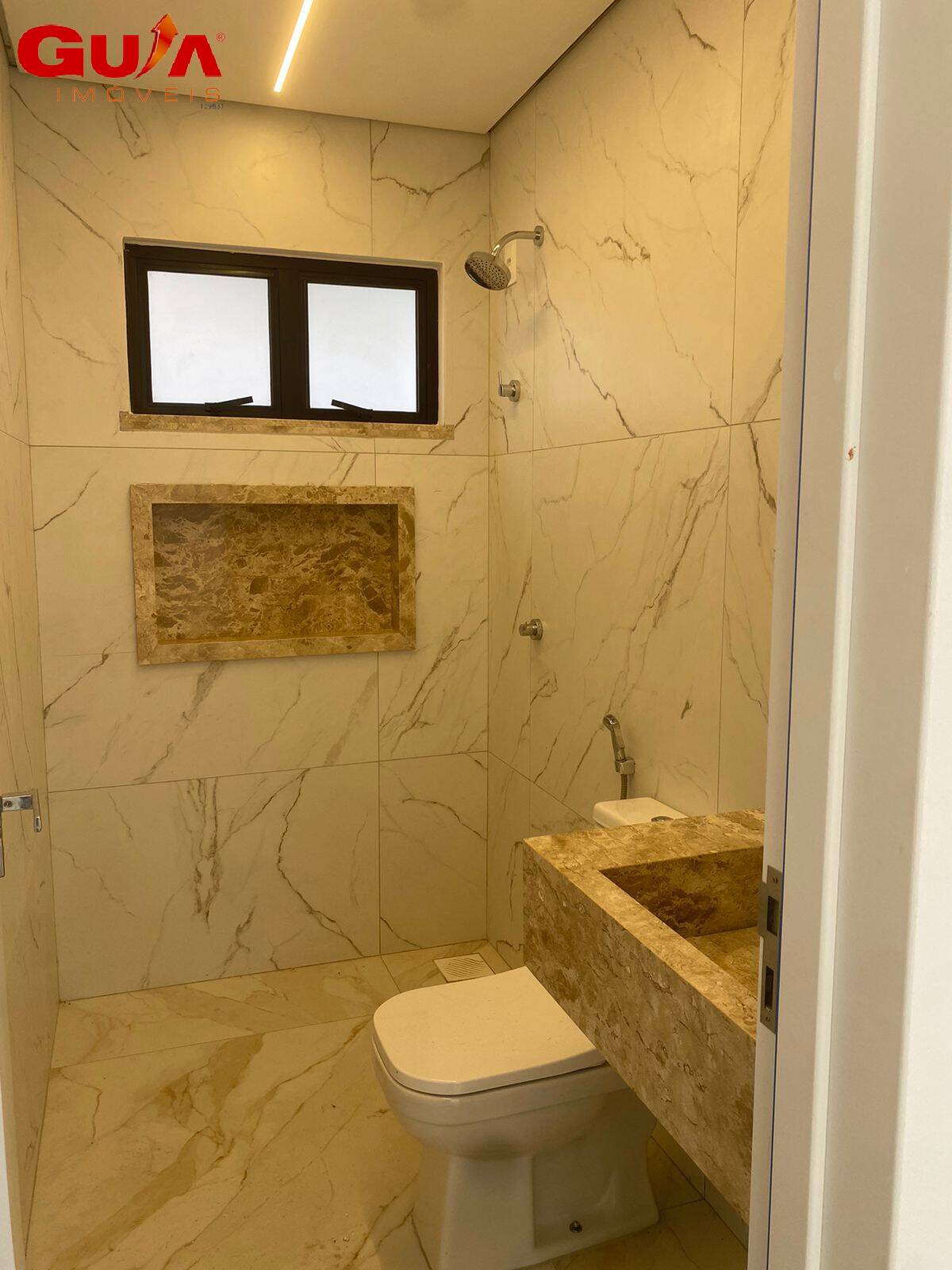 Casa à venda com 4 quartos, 210m² - Foto 41