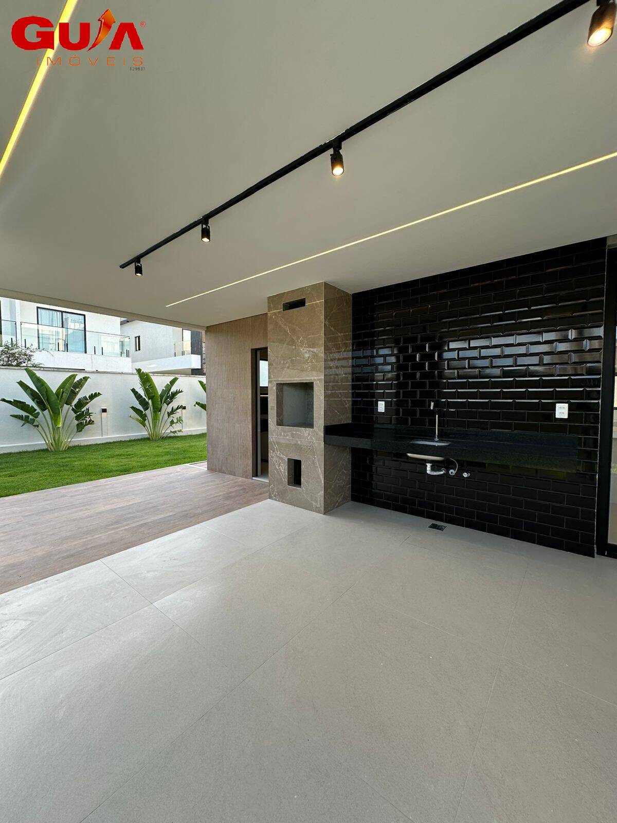 Casa de Condomínio à venda com 4 quartos, 261m² - Foto 12