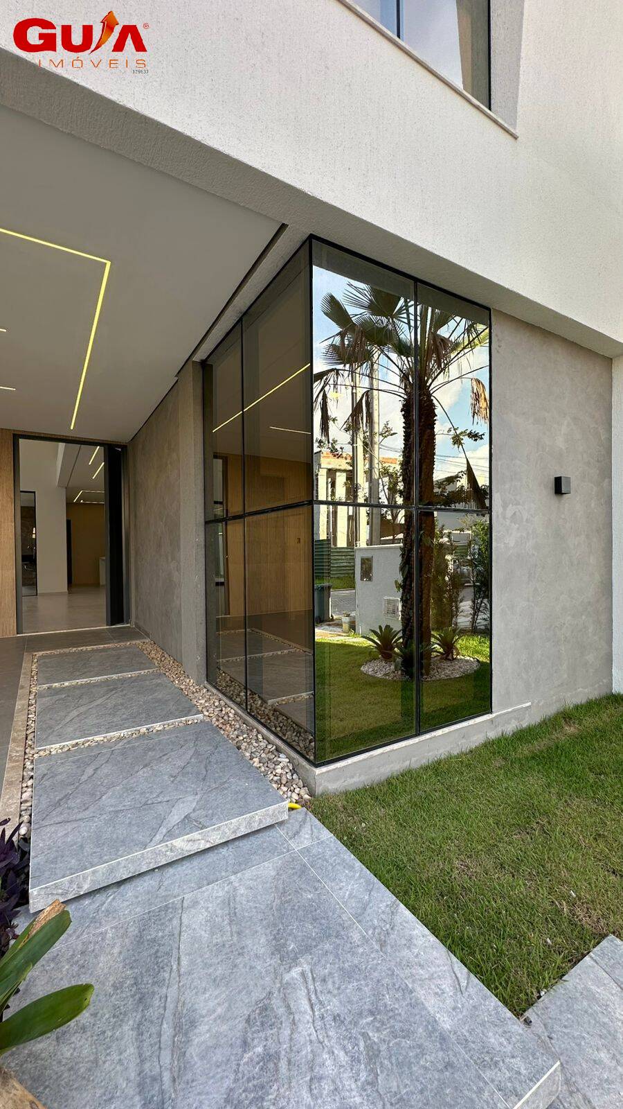 Casa de Condomínio à venda com 4 quartos, 261m² - Foto 3
