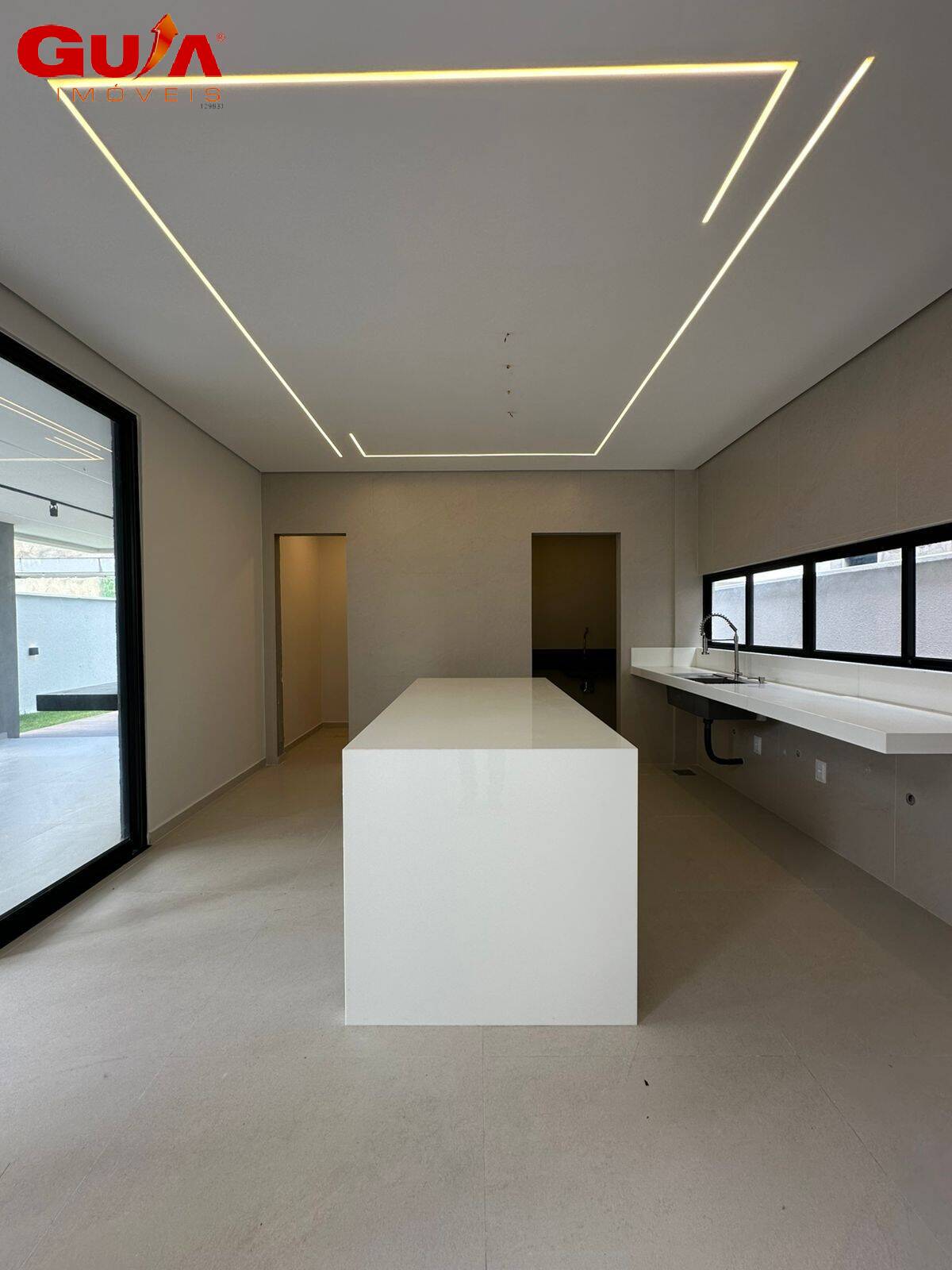 Casa de Condomínio à venda com 4 quartos, 261m² - Foto 17
