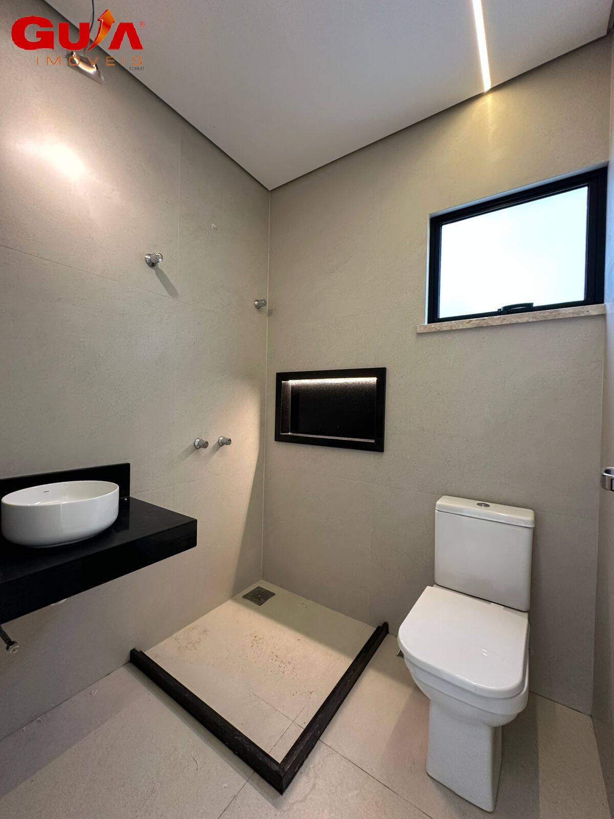 Casa de Condomínio à venda com 4 quartos, 261m² - Foto 19
