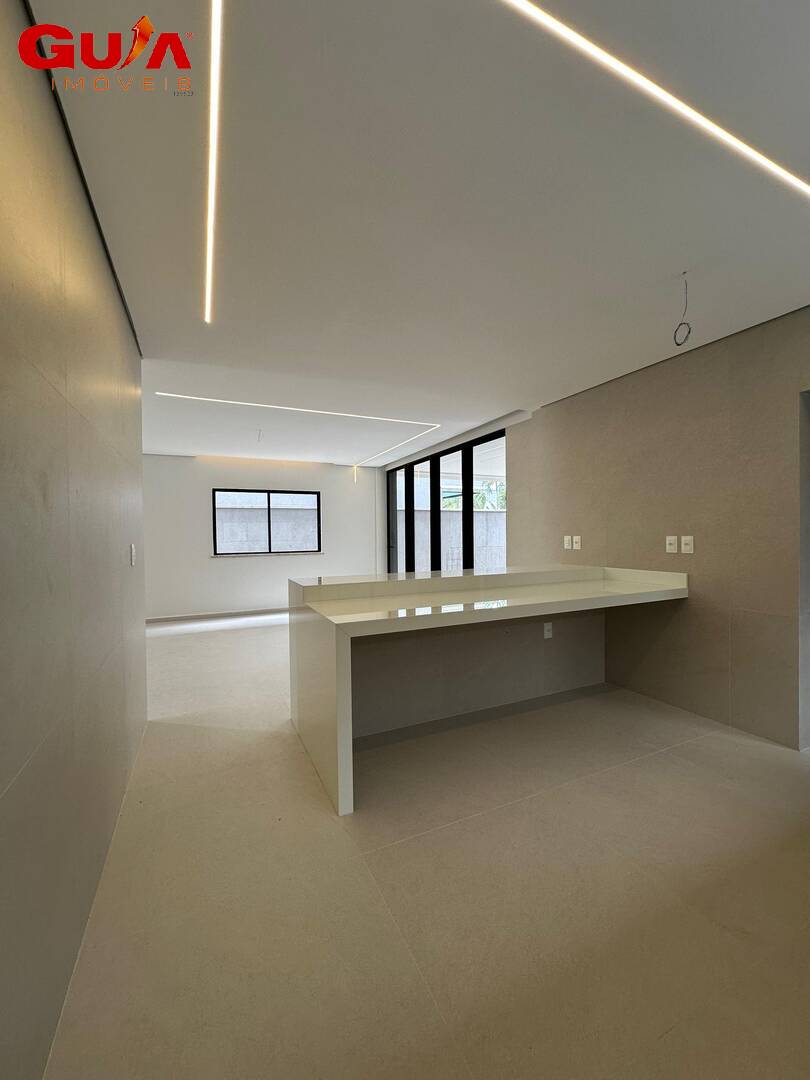 Casa de Condomínio à venda com 6 quartos, 292m² - Foto 22
