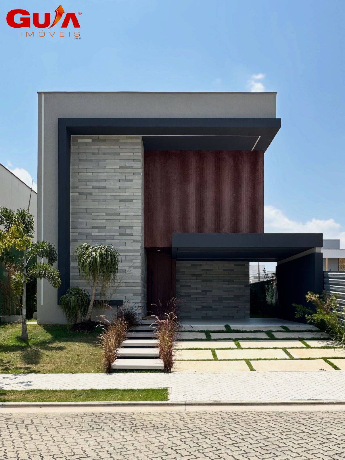 Casa de Condomínio à venda com 4 quartos, 290m² - Foto 1