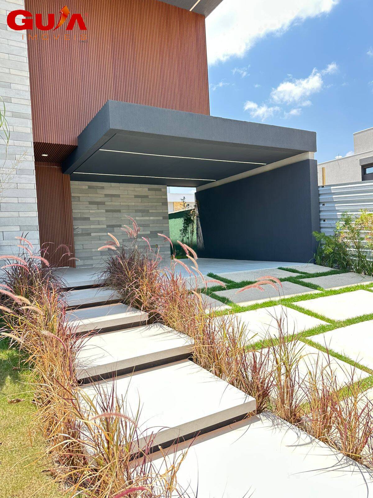 Casa de Condomínio à venda com 4 quartos, 290m² - Foto 2