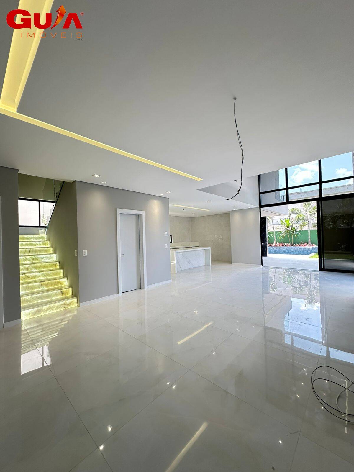 Casa de Condomínio à venda com 4 quartos, 290m² - Foto 14