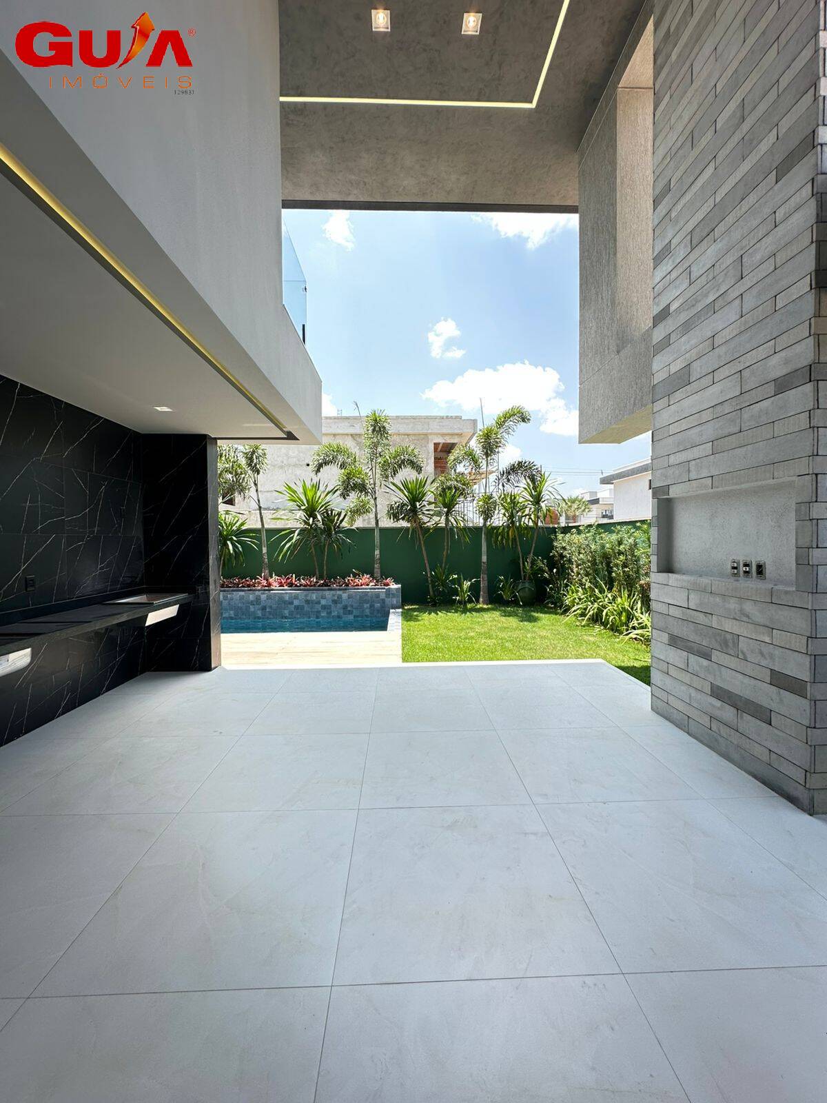 Casa de Condomínio à venda com 4 quartos, 290m² - Foto 9