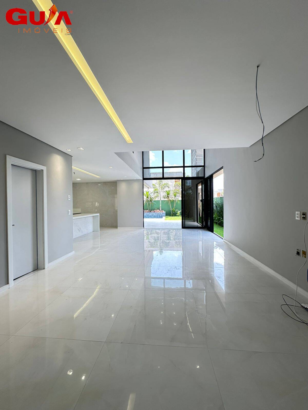 Casa de Condomínio à venda com 4 quartos, 290m² - Foto 25