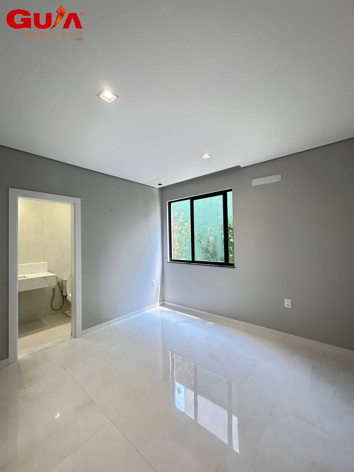Casa de Condomínio à venda com 4 quartos, 290m² - Foto 26