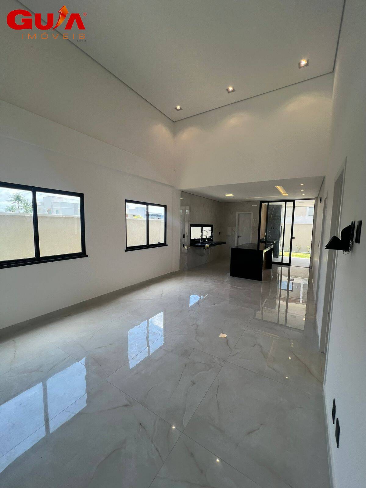 Casa de Condomínio à venda com 3 quartos, 144m² - Foto 2