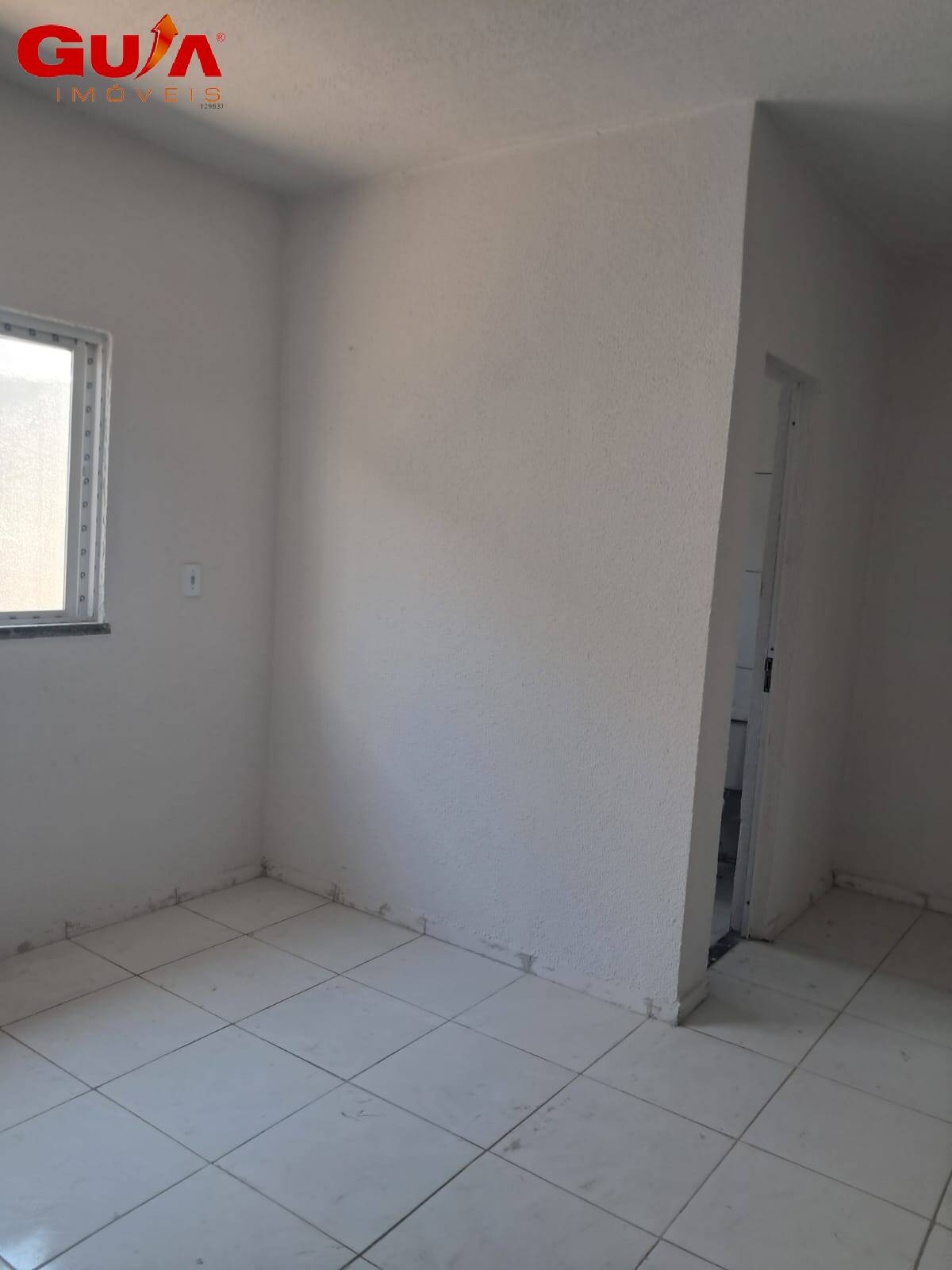 Casa à venda com 3 quartos, 77m² - Foto 9
