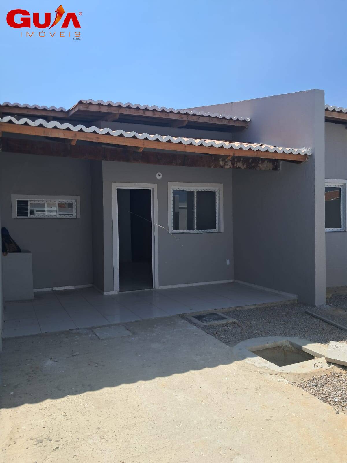 Casa à venda com 3 quartos, 77m² - Foto 3