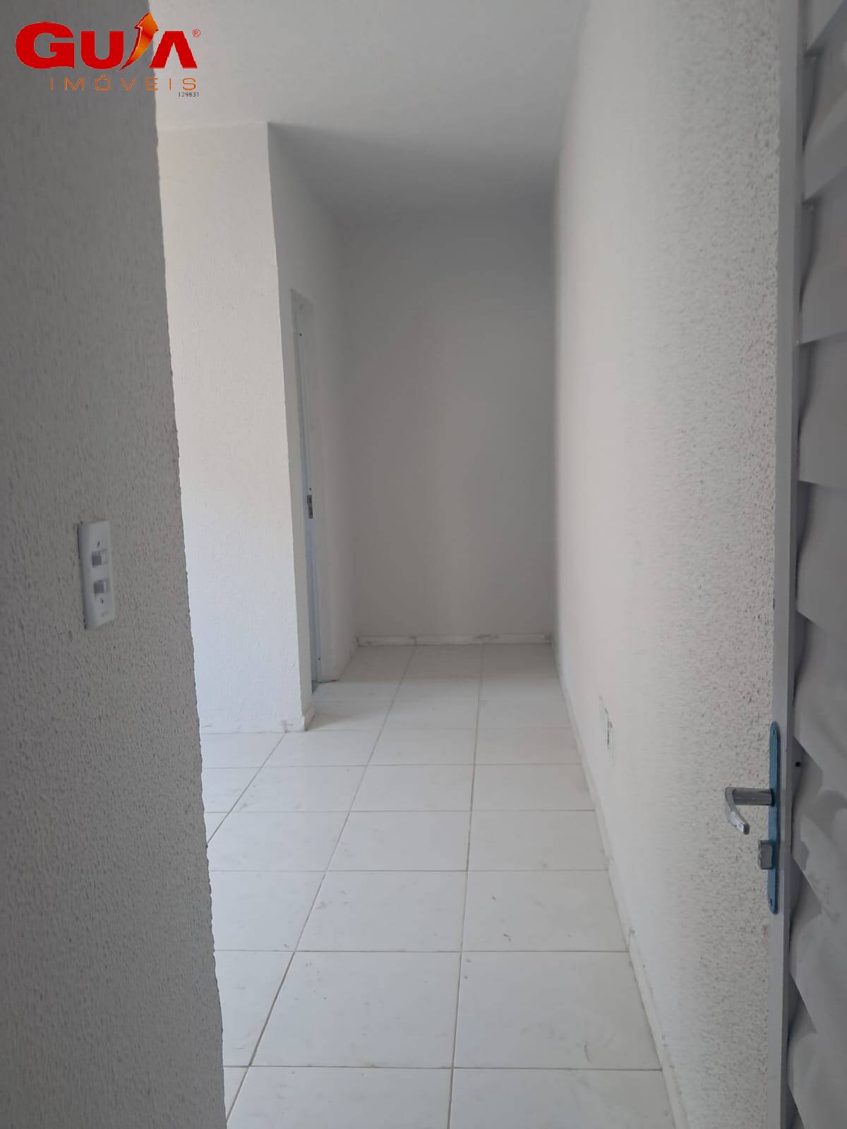 Casa à venda com 3 quartos, 77m² - Foto 12
