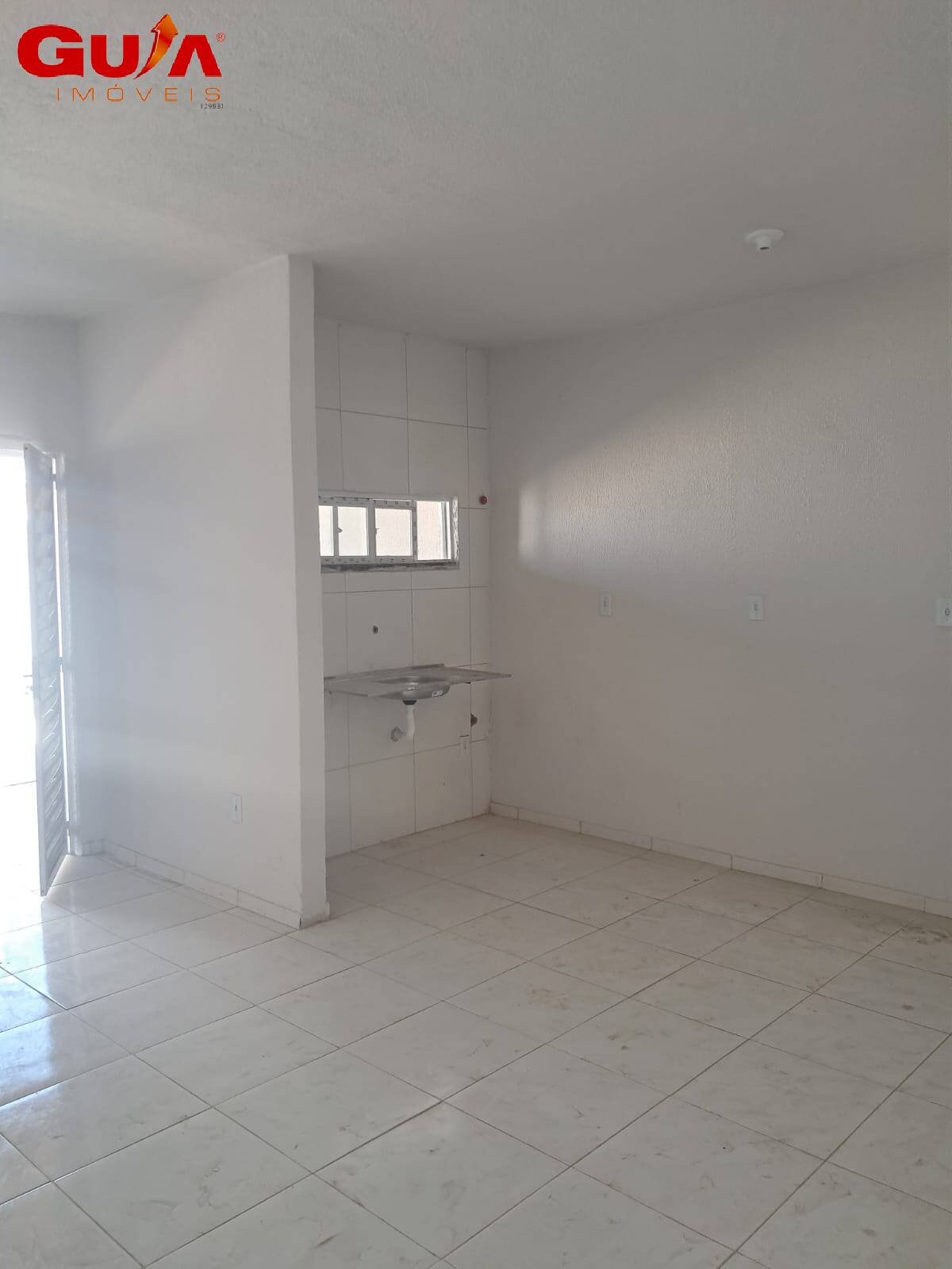 Casa à venda com 3 quartos, 77m² - Foto 5
