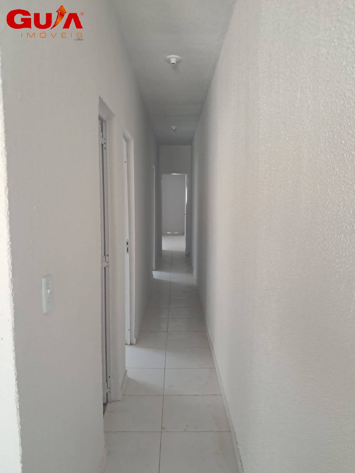 Casa à venda com 3 quartos, 77m² - Foto 7
