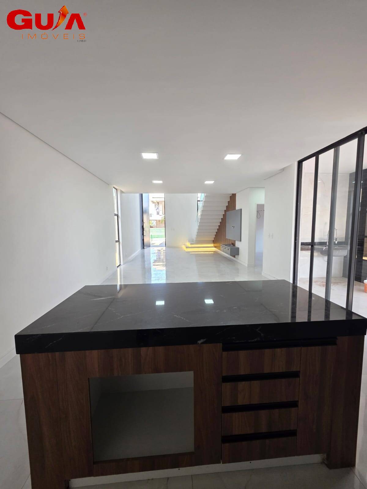 Casa de Condomínio à venda com 4 quartos, 250m² - Foto 6