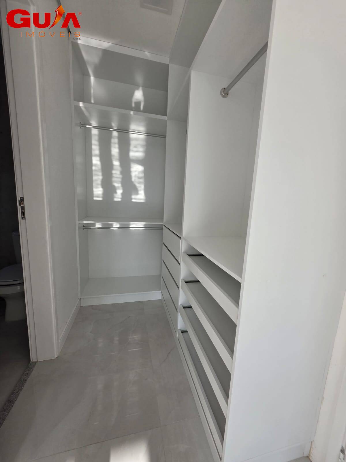 Casa de Condomínio à venda com 4 quartos, 250m² - Foto 14