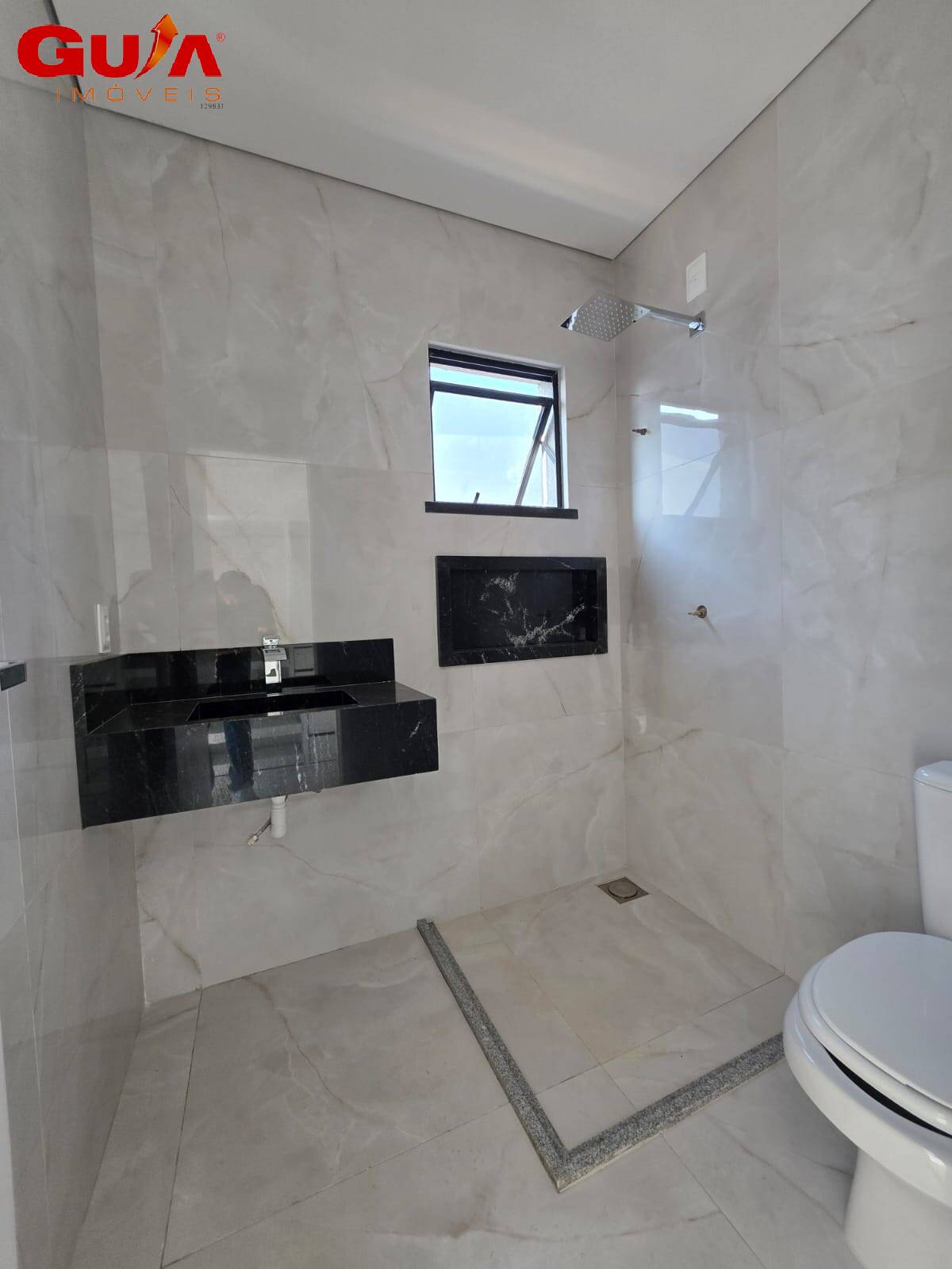 Casa de Condomínio à venda com 4 quartos, 250m² - Foto 15