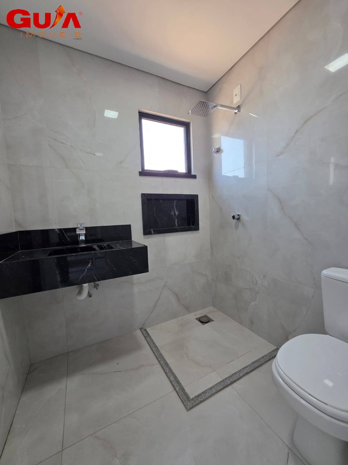 Casa de Condomínio à venda com 4 quartos, 250m² - Foto 16