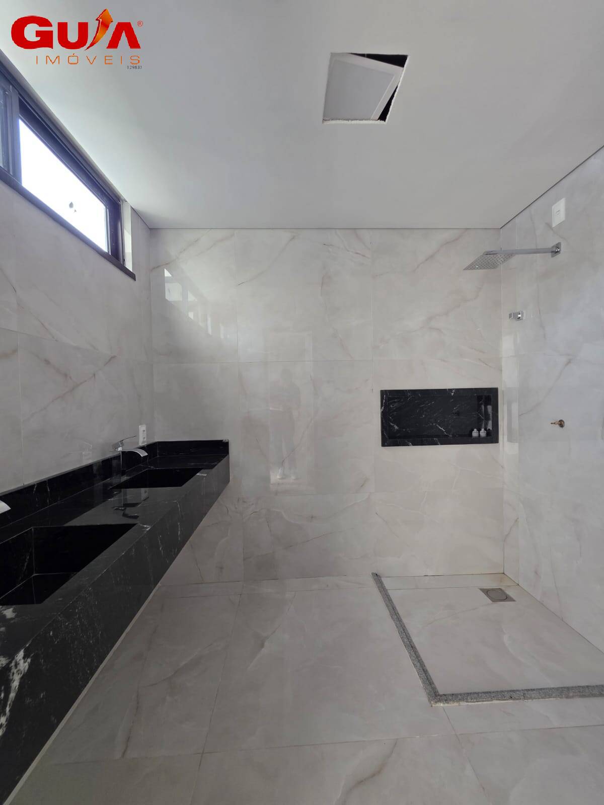 Casa de Condomínio à venda com 4 quartos, 250m² - Foto 17