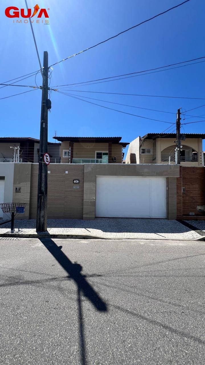 Casa, 3 quartos, 196 m² - Foto 2