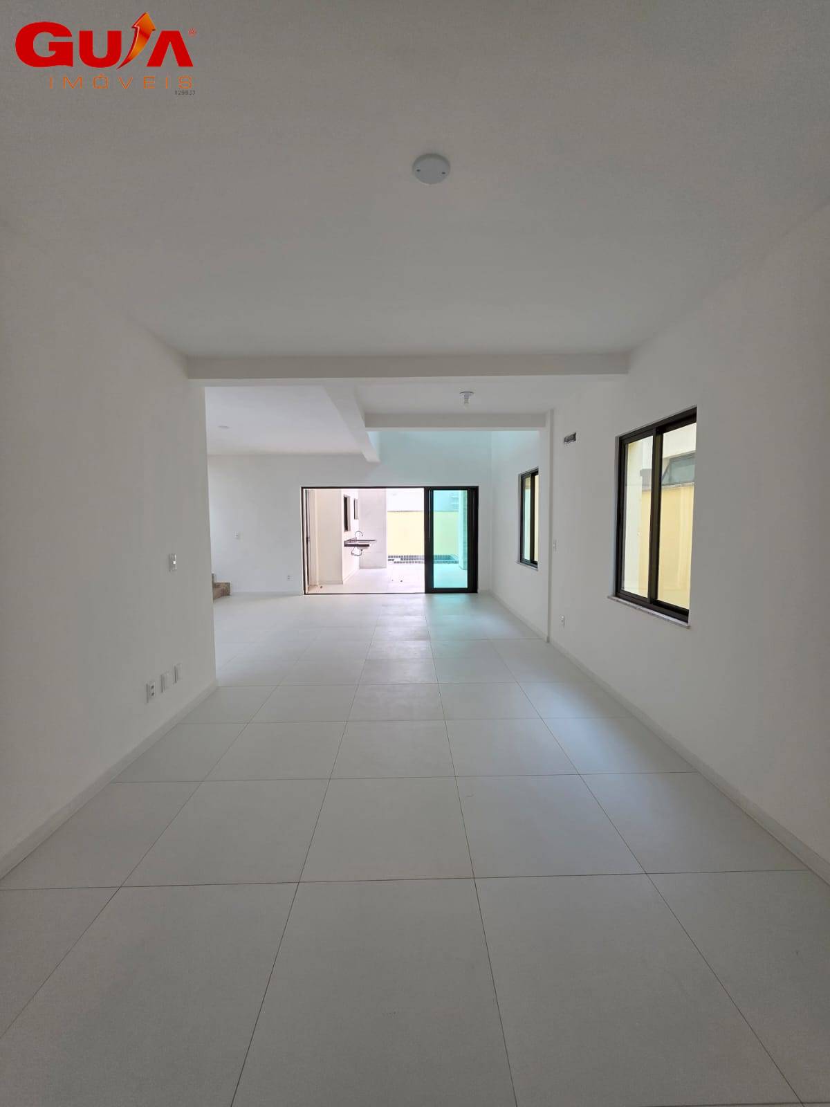 Casa, 3 quartos, 246 m² - Foto 3