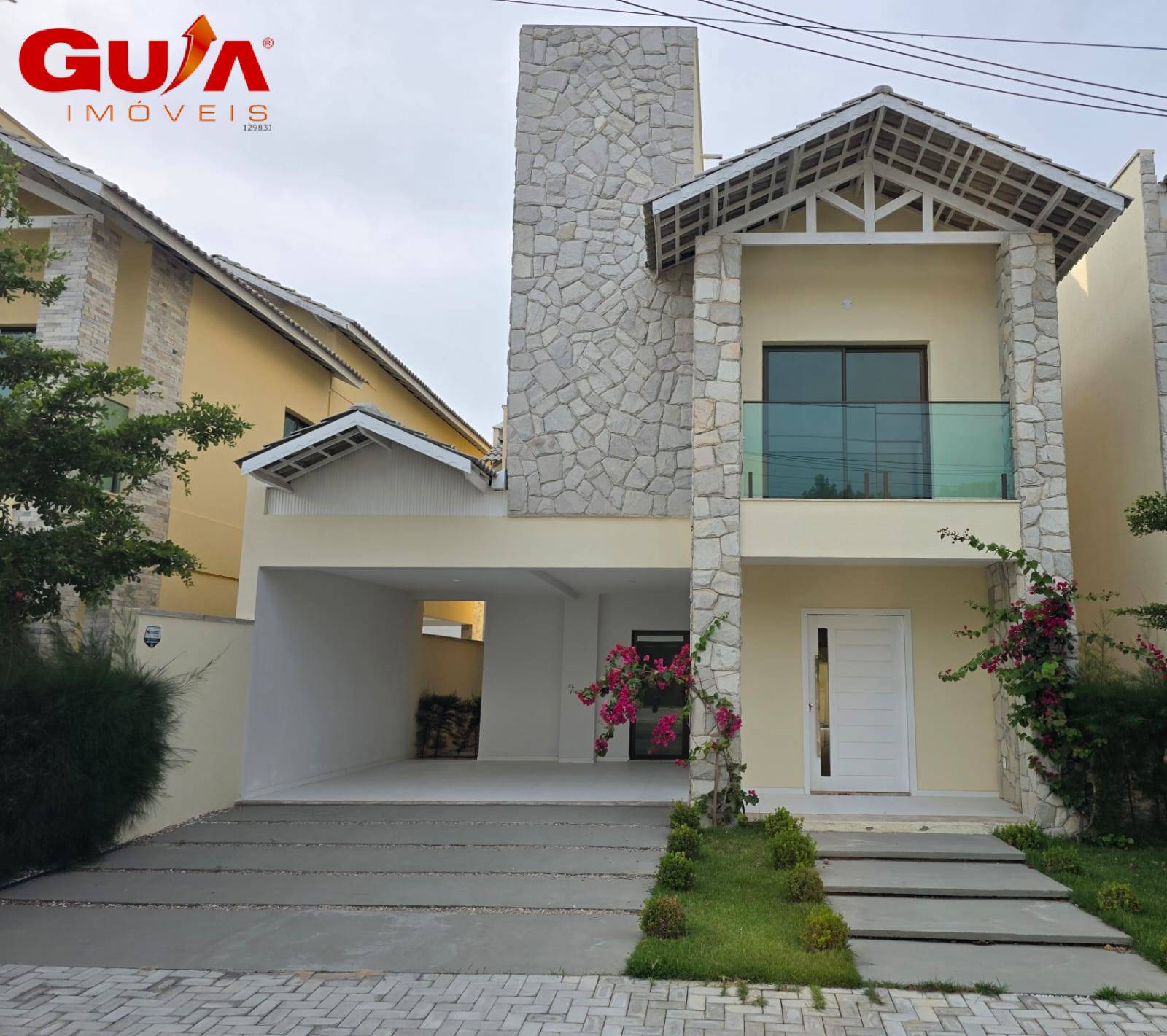 Casa, 3 quartos, 246 m² - Foto 1