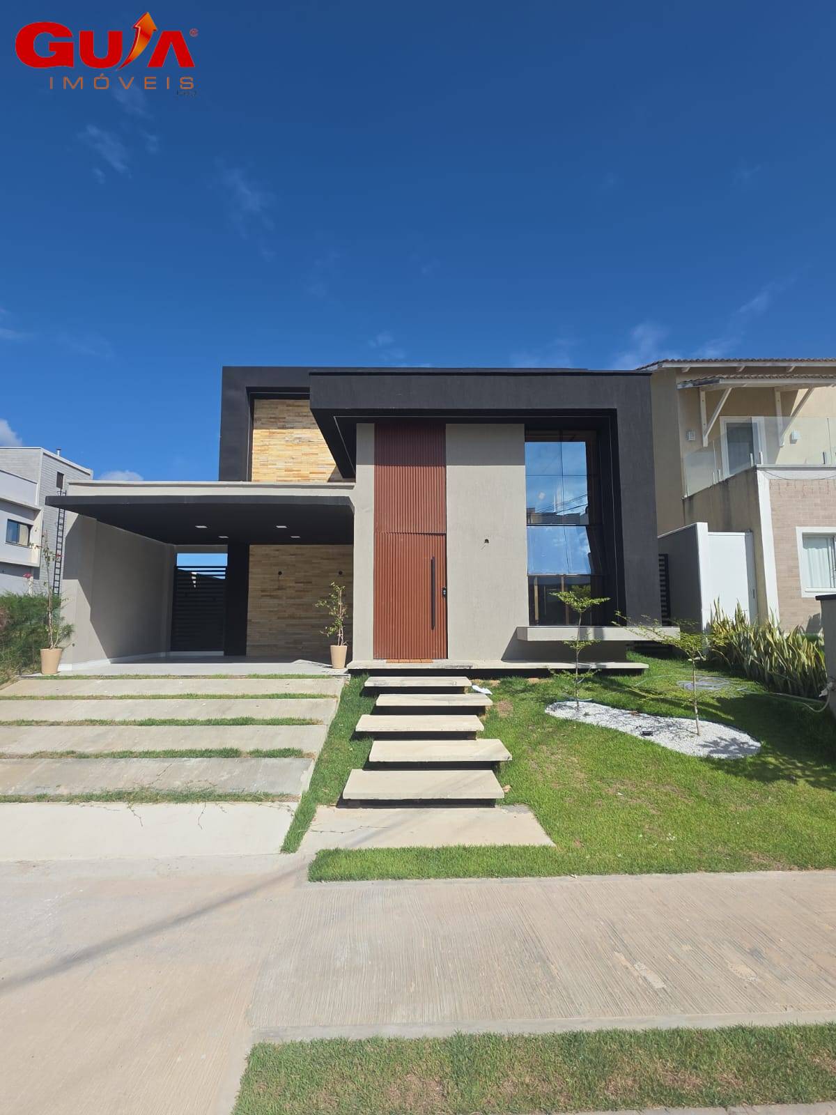 Casa, 4 quartos, 240 m² - Foto 1