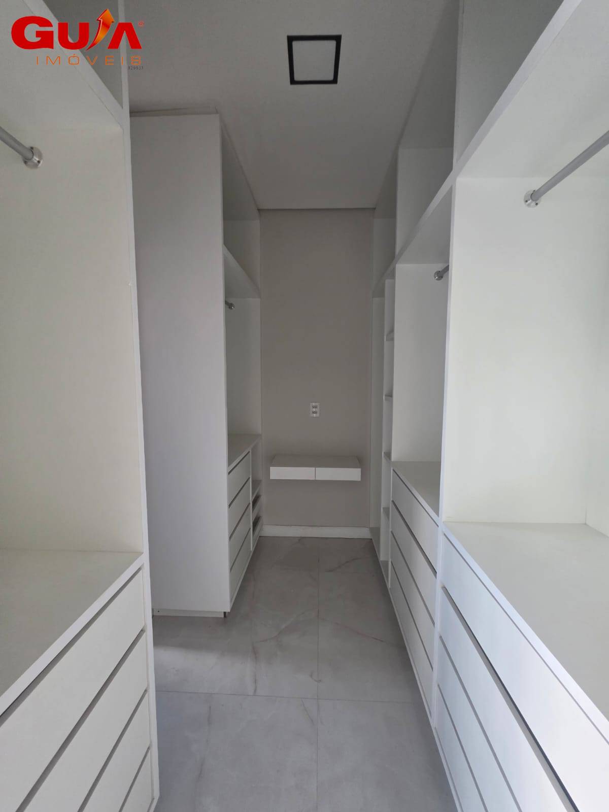 Casa, 4 quartos, 240 m² - Foto 8