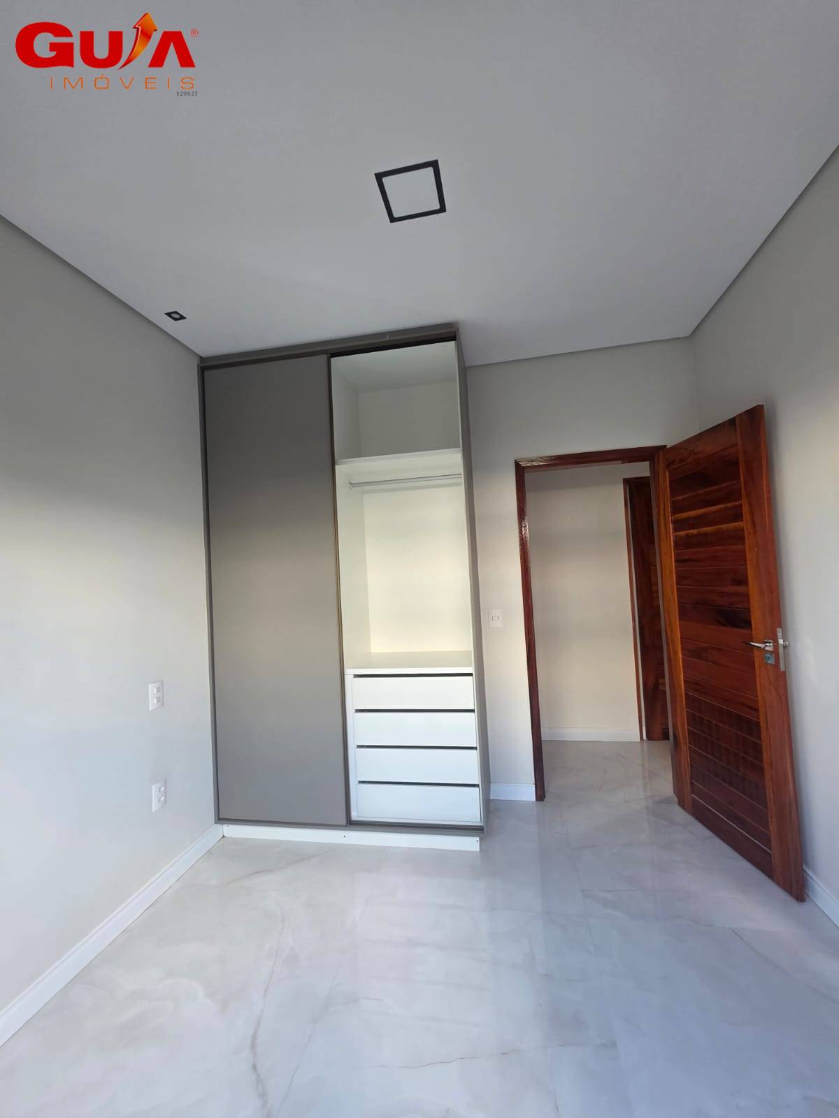 Casa, 4 quartos, 240 m² - Foto 10