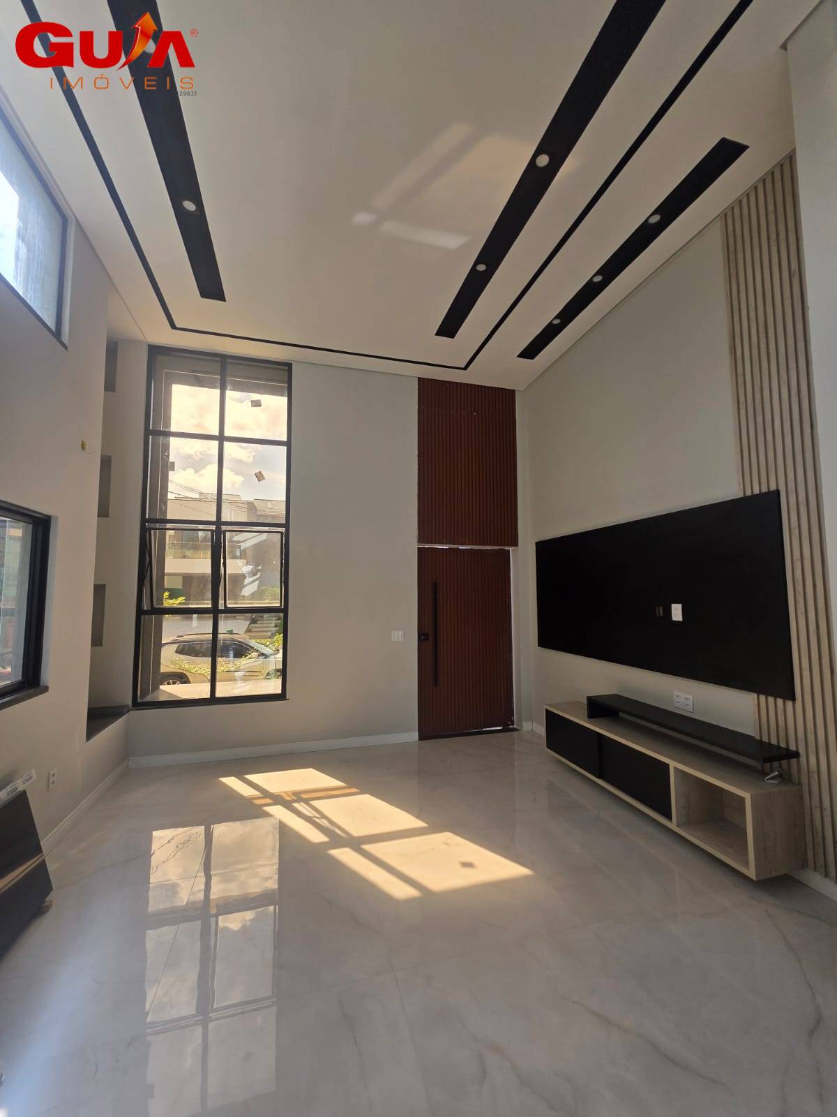 Casa, 4 quartos, 240 m² - Foto 2