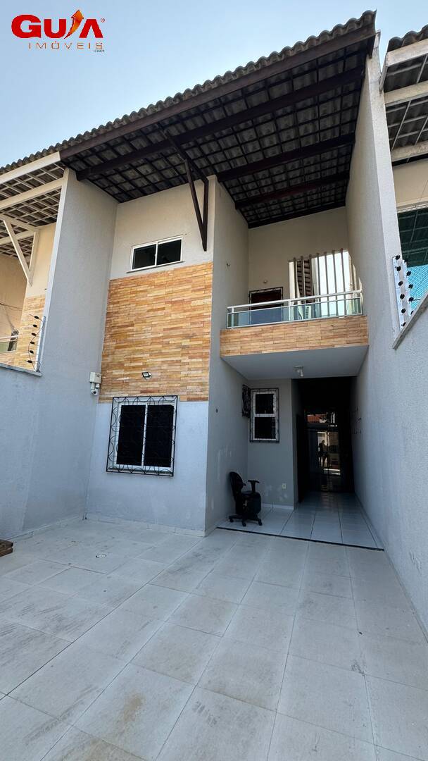 Casa para alugar com 3 quartos, 180m² - Foto 1